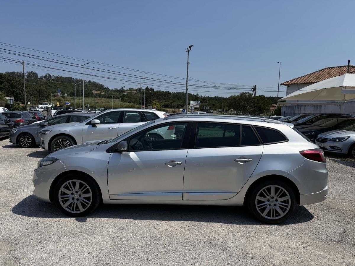renault-megane-sport-tourer-2012-diesel-1461cc