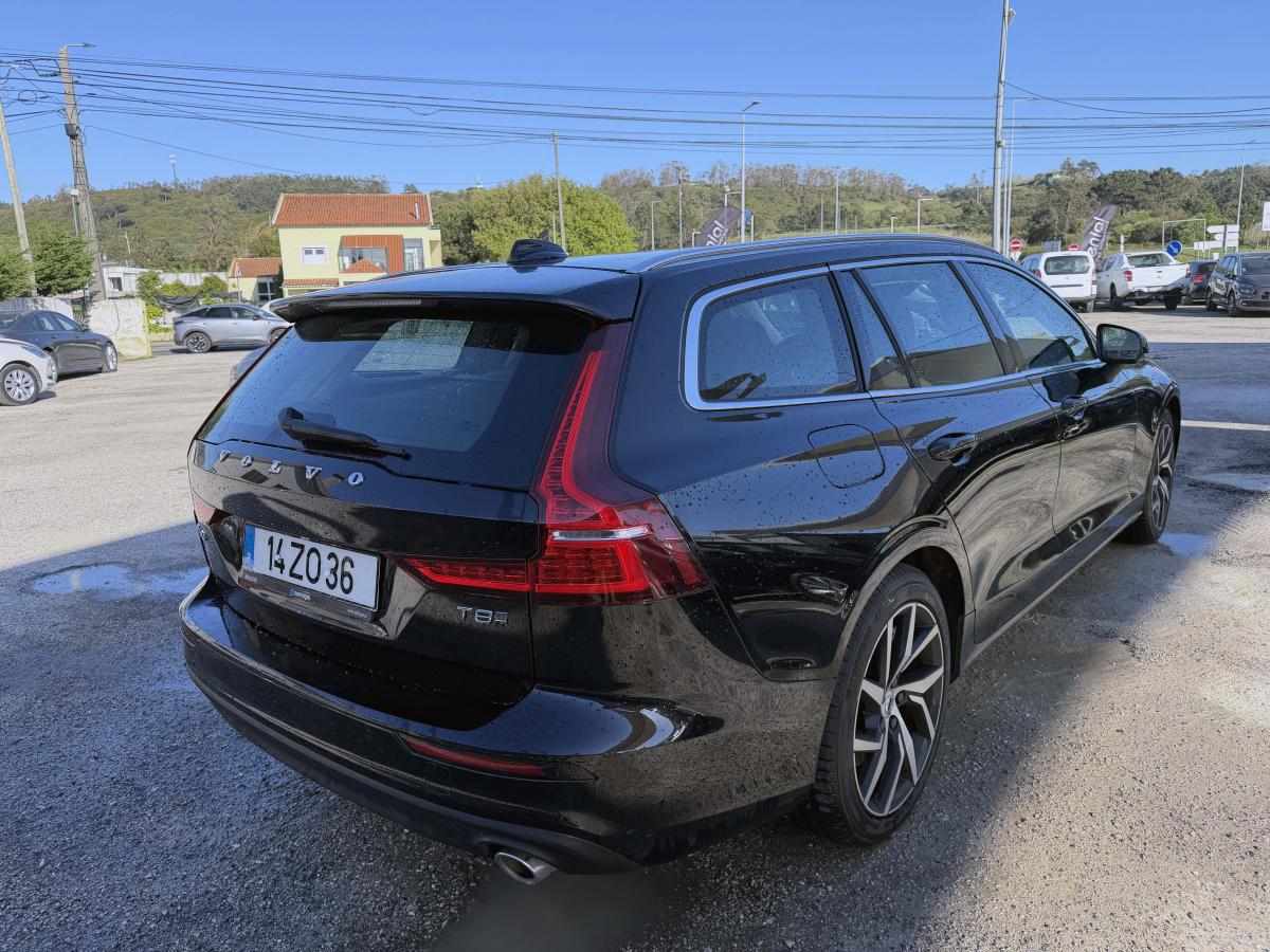 volvo-v60-2019-hibrido-a-gasolina-1969cc