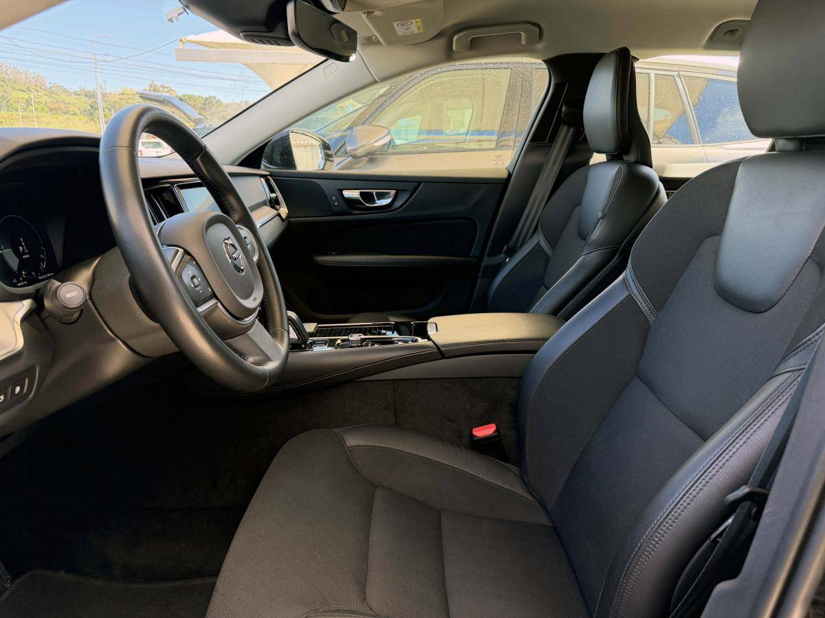 volvo-v60-2019-hibrido-a-gasolina-1969cc