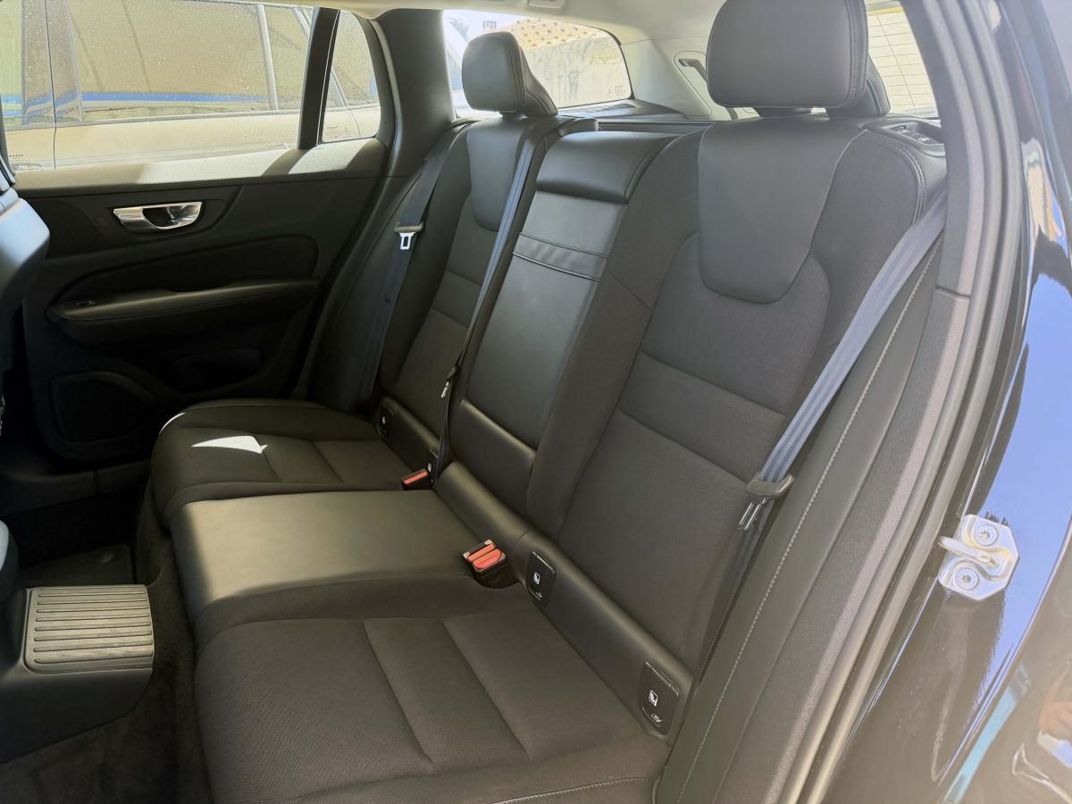 volvo-v60-2019-hibrido-a-gasolina-1969cc