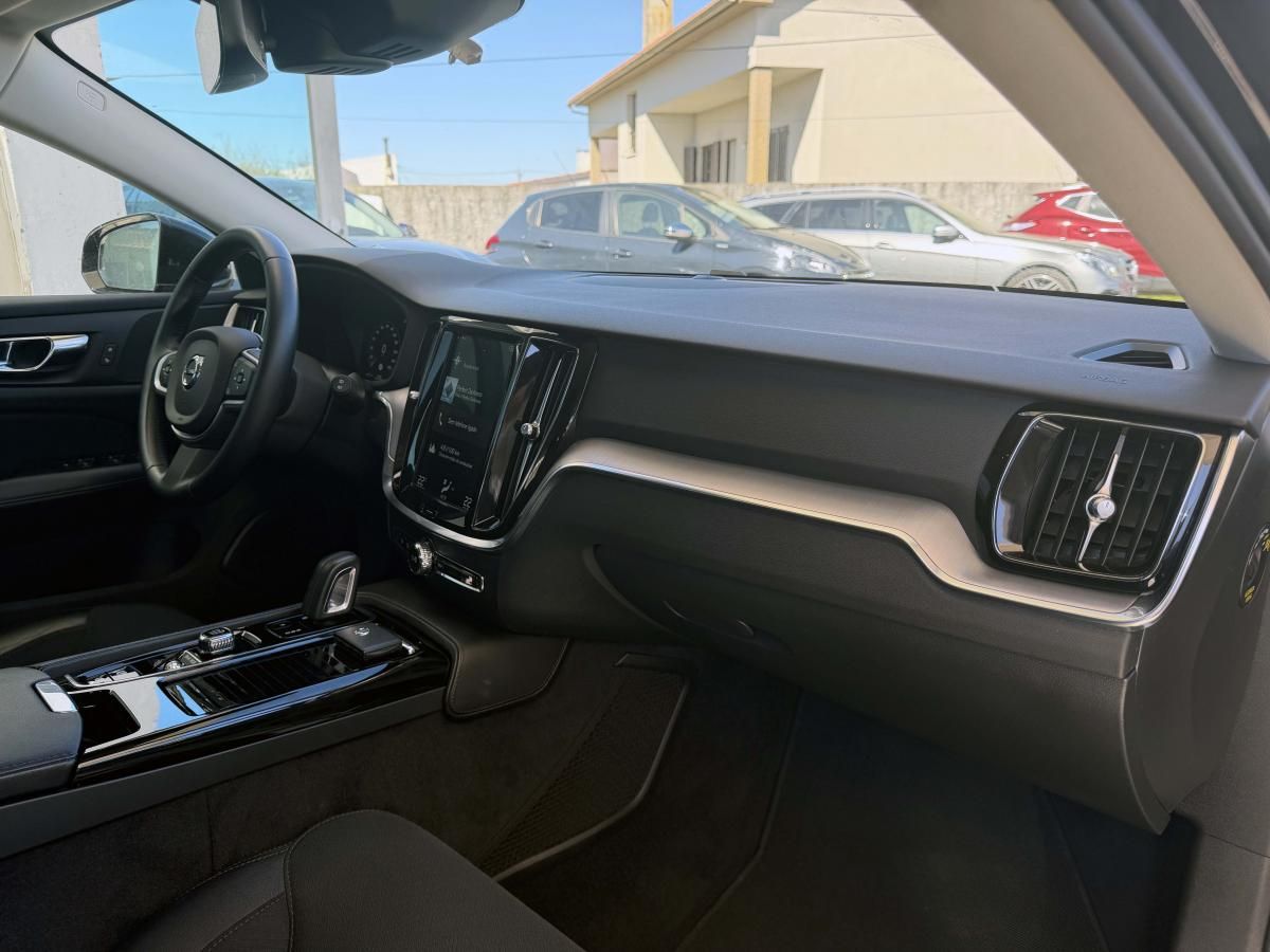 volvo-v60-2019-hibrido-a-gasolina-1969cc