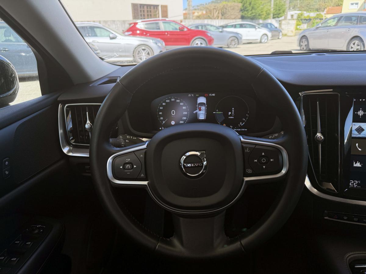 volvo-v60-2019-hibrido-a-gasolina-1969cc