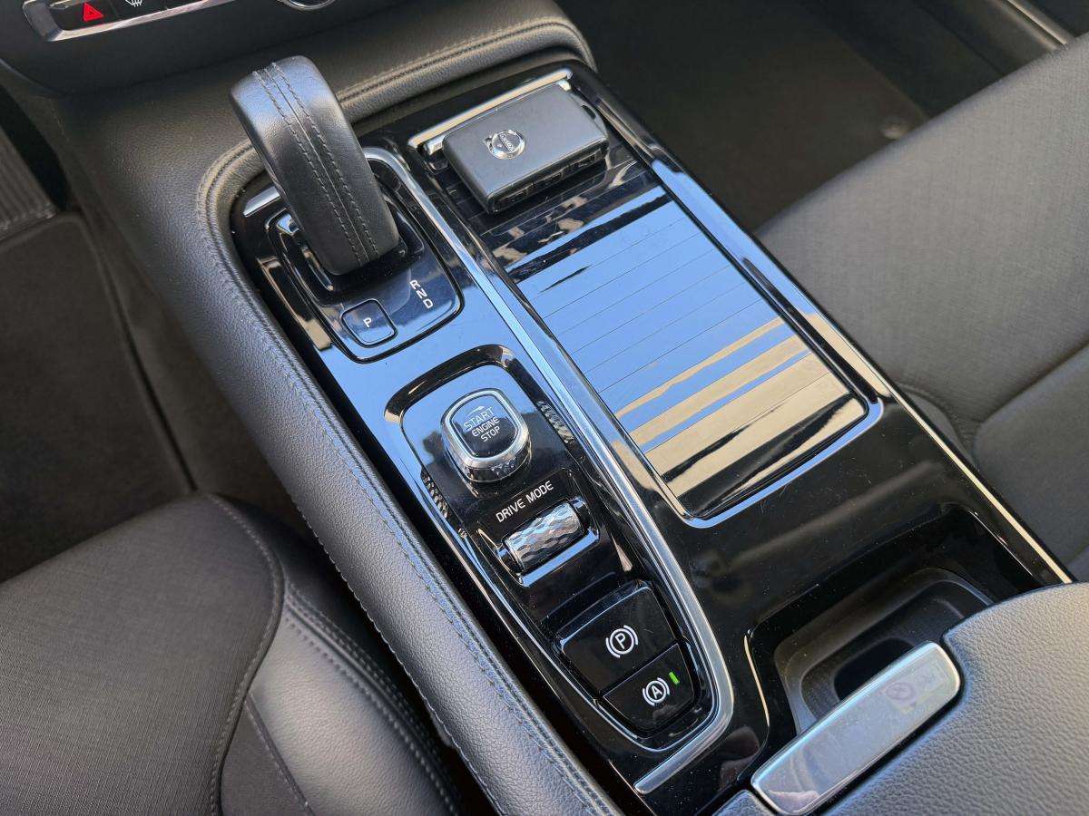 volvo-v60-2019-hibrido-a-gasolina-1969cc