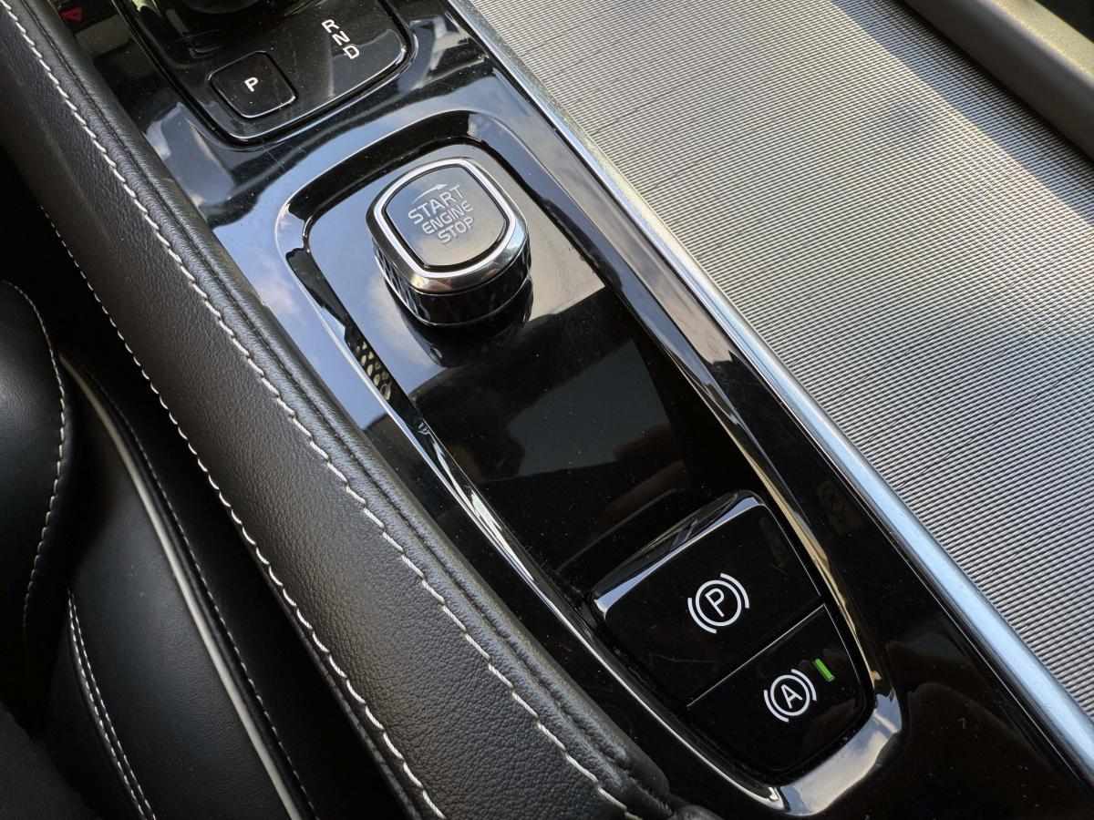 volvo-xc90-2021-hibrido-a-gasolina-1969cc