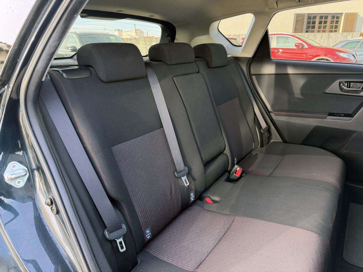 toyota-auris-2015-diesel-1364cc