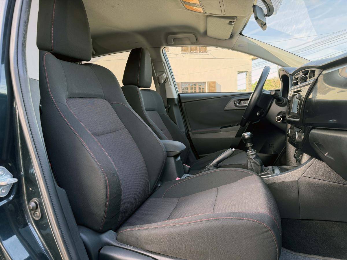 toyota-auris-2015-diesel-1364cc