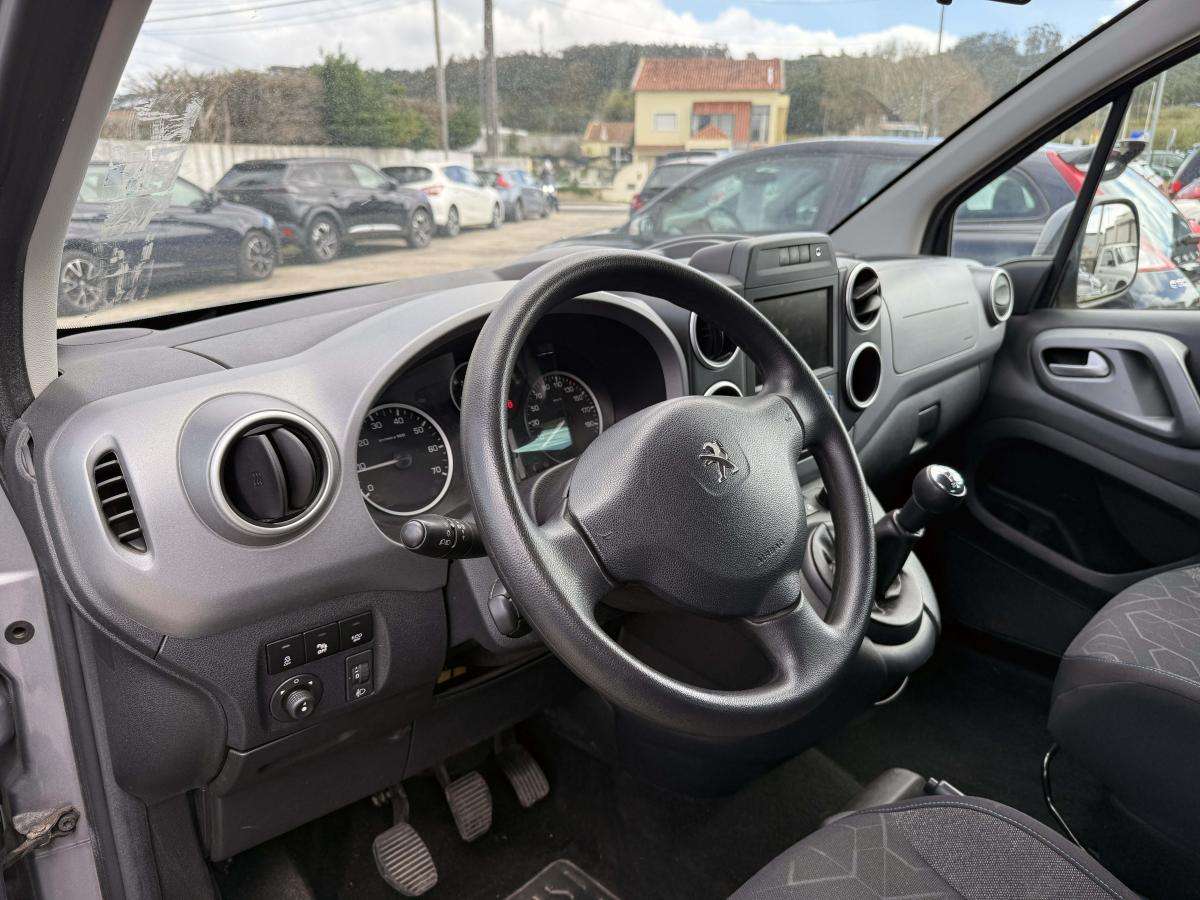 peugeot-partner-2018-diesel-1560cc