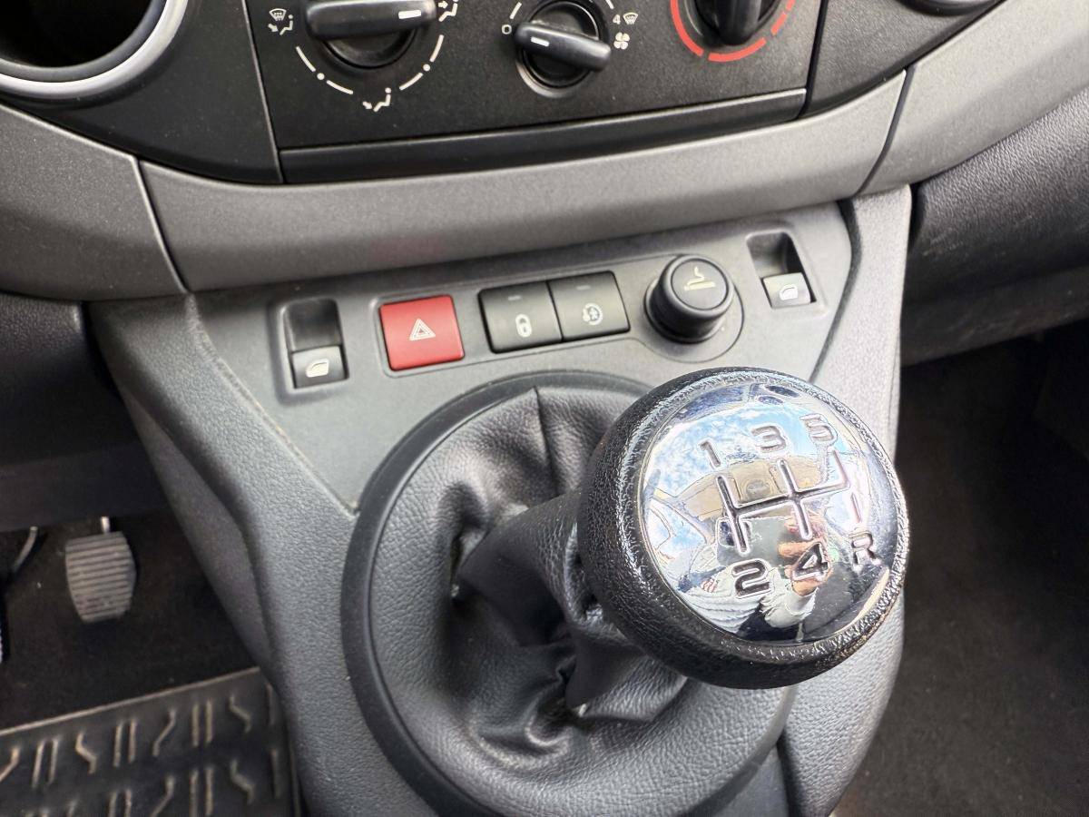 peugeot-partner-2018-diesel-1560cc