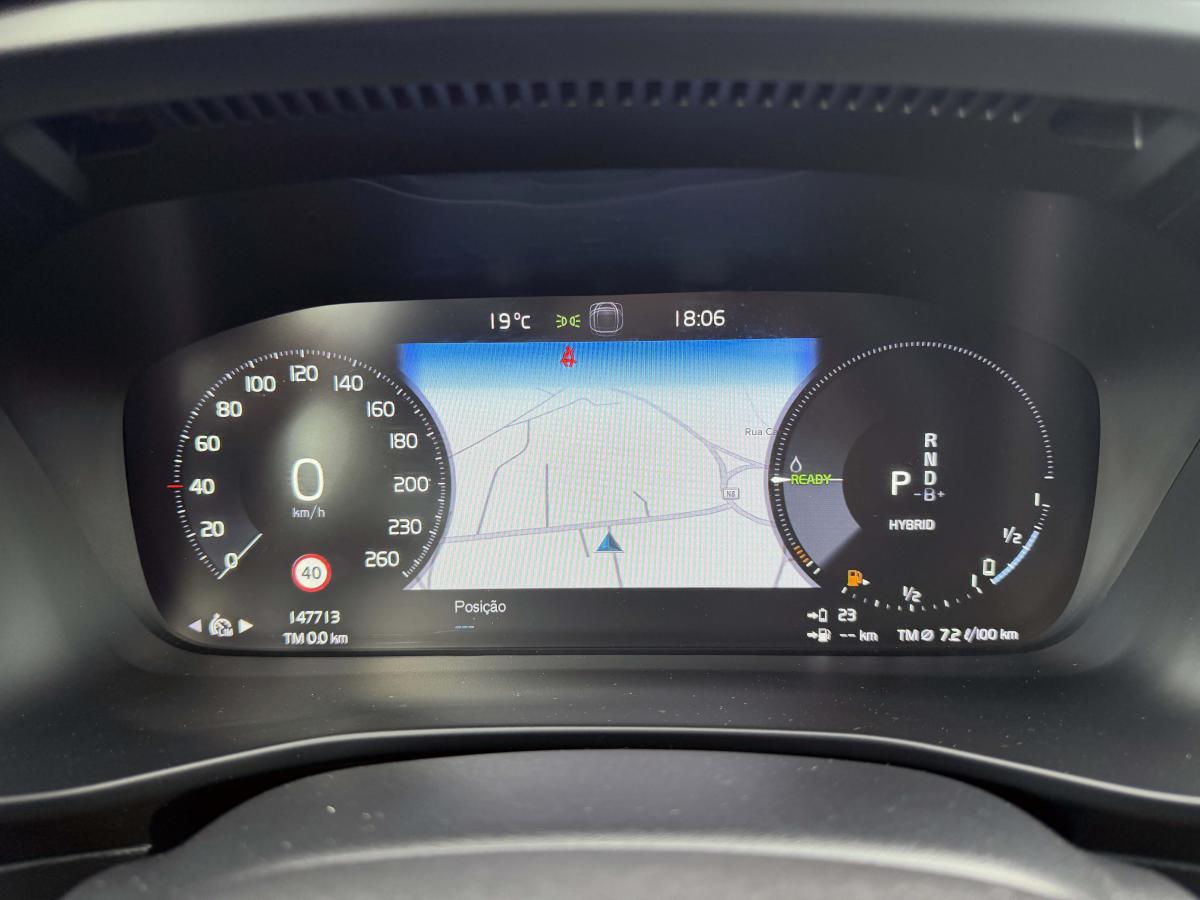 volvo-xc40-2020-hibrido-a-gasolina-1477cc
