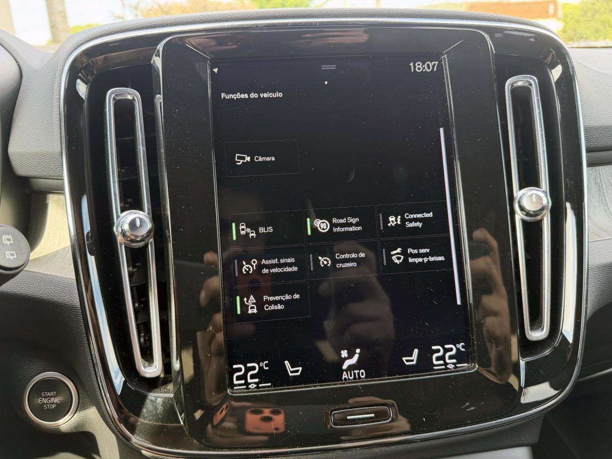 volvo-xc40-2020-hibrido-a-gasolina-1477cc
