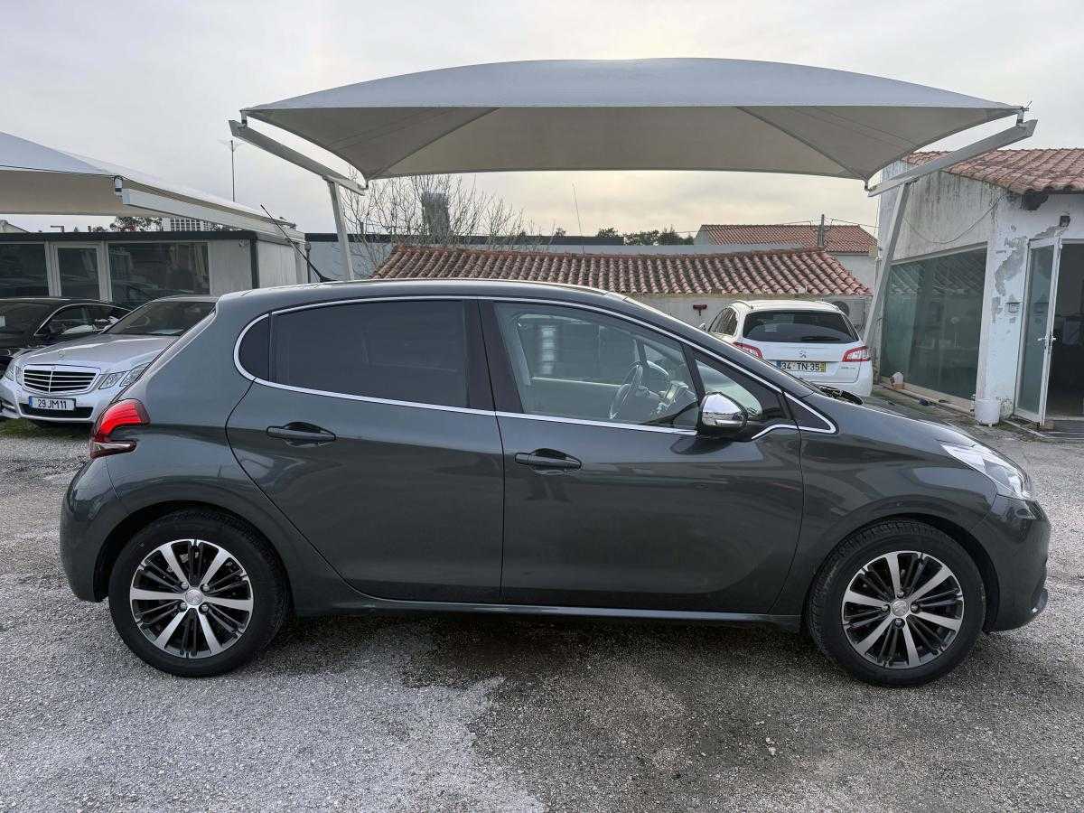 peugeot-208-2017-diesel-1560cc