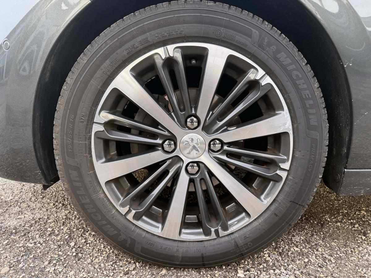peugeot-208-2017-diesel-1560cc
