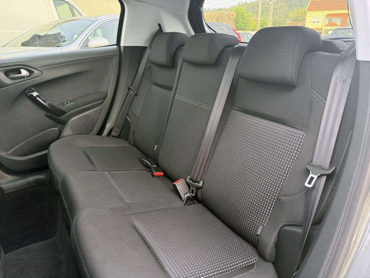 peugeot-208-2017-diesel-1560cc