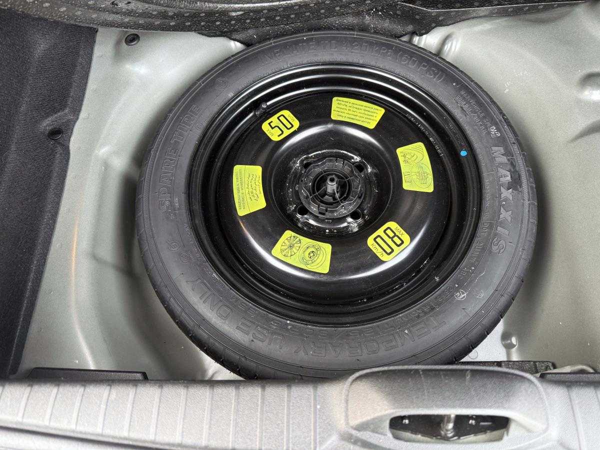 peugeot-208-2017-diesel-1560cc