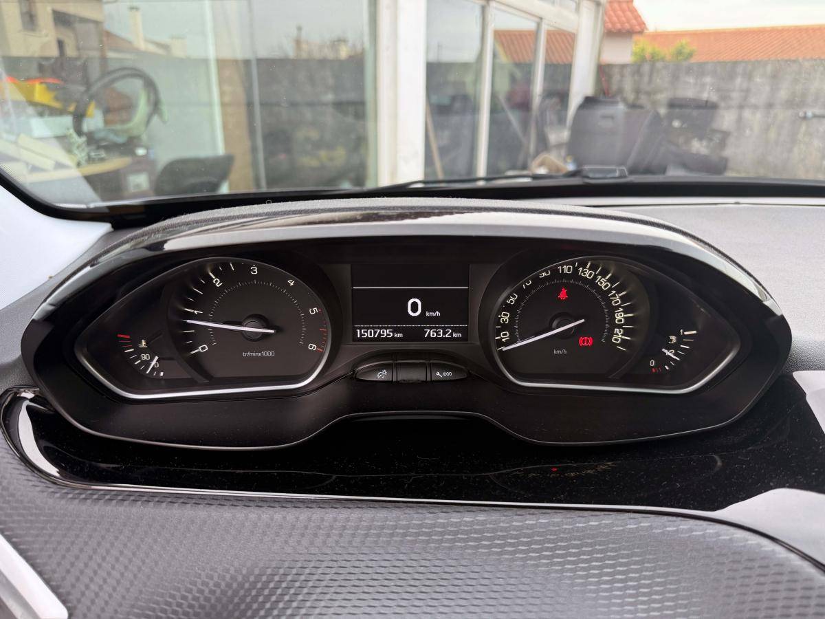 peugeot-208-2017-diesel-1560cc