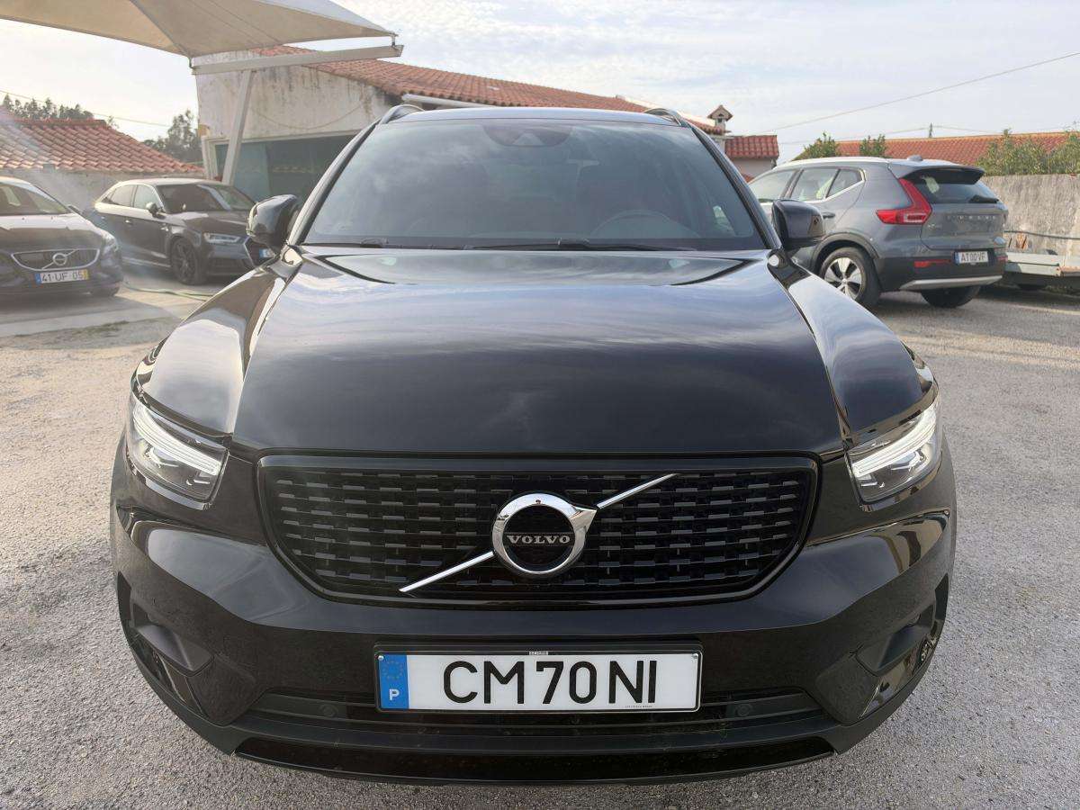 volvo-xc40-2021-hibrido-a-gasolina-1477cc