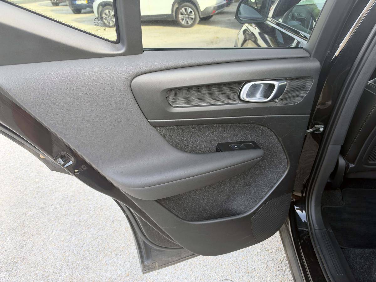 volvo-xc40-2021-hibrido-a-gasolina-1477cc