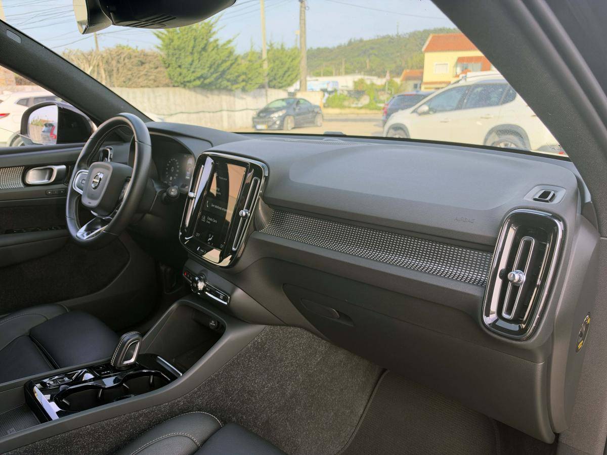 volvo-xc40-2021-hibrido-a-gasolina-1477cc