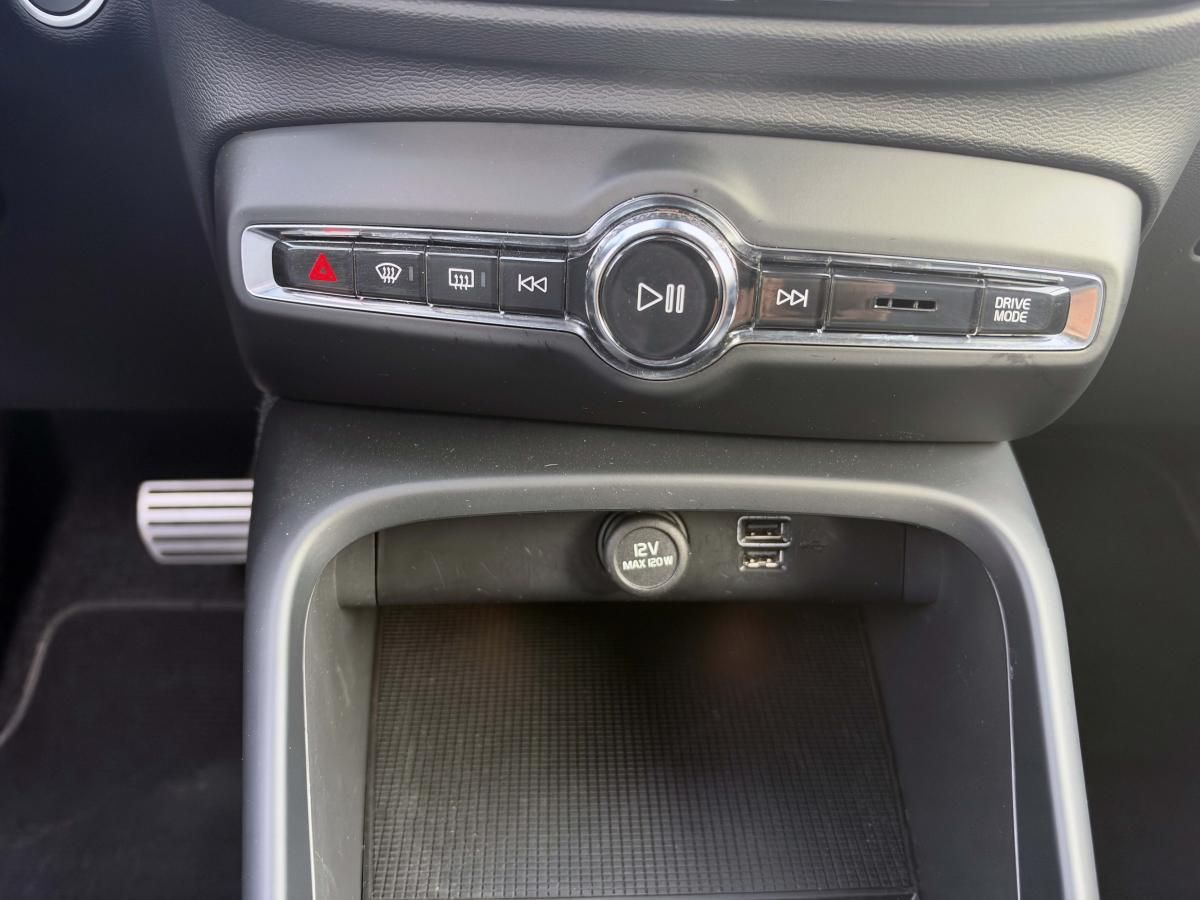 volvo-xc40-2021-hibrido-a-gasolina-1477cc