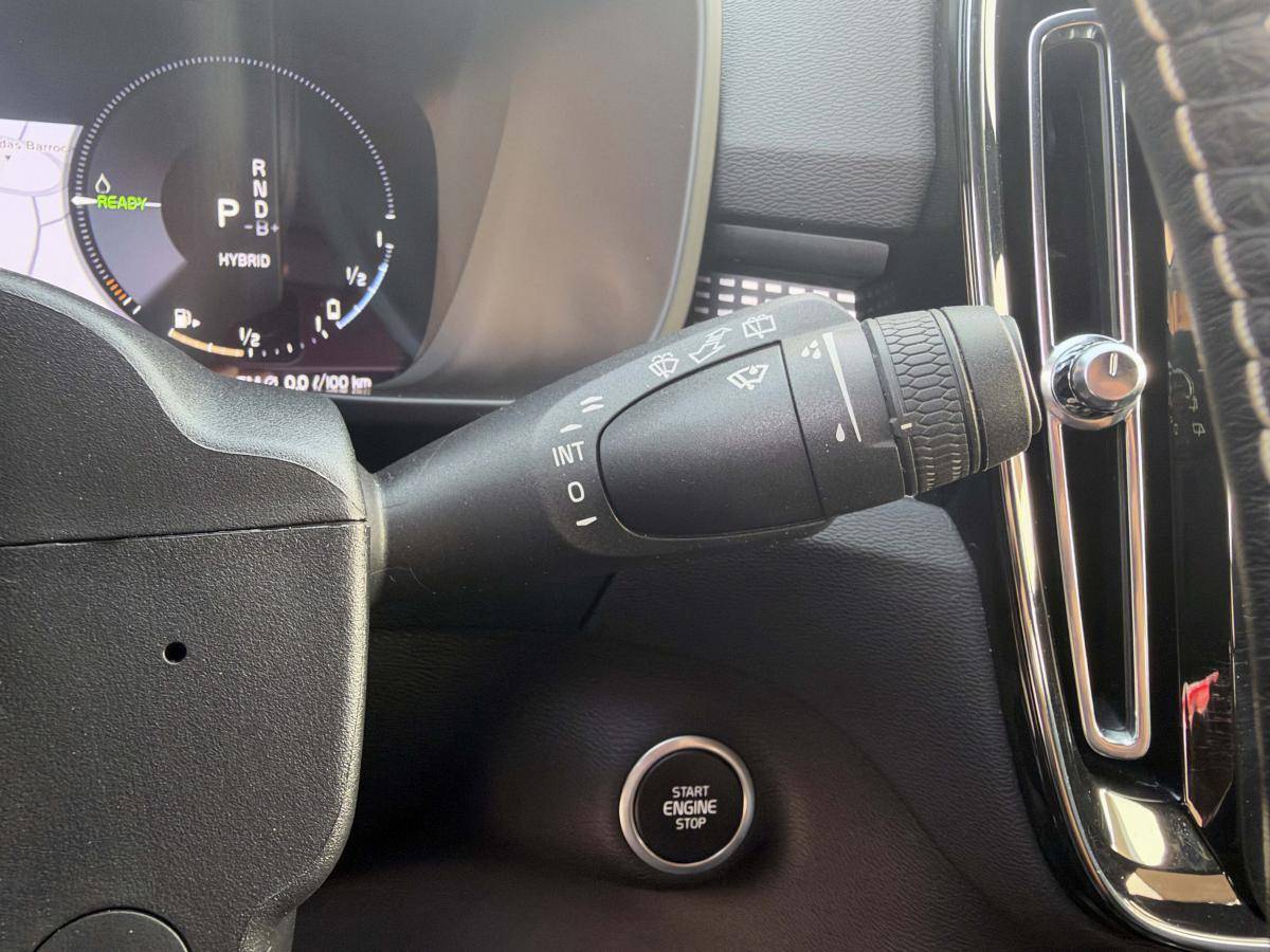 volvo-xc40-2021-hibrido-a-gasolina-1477cc