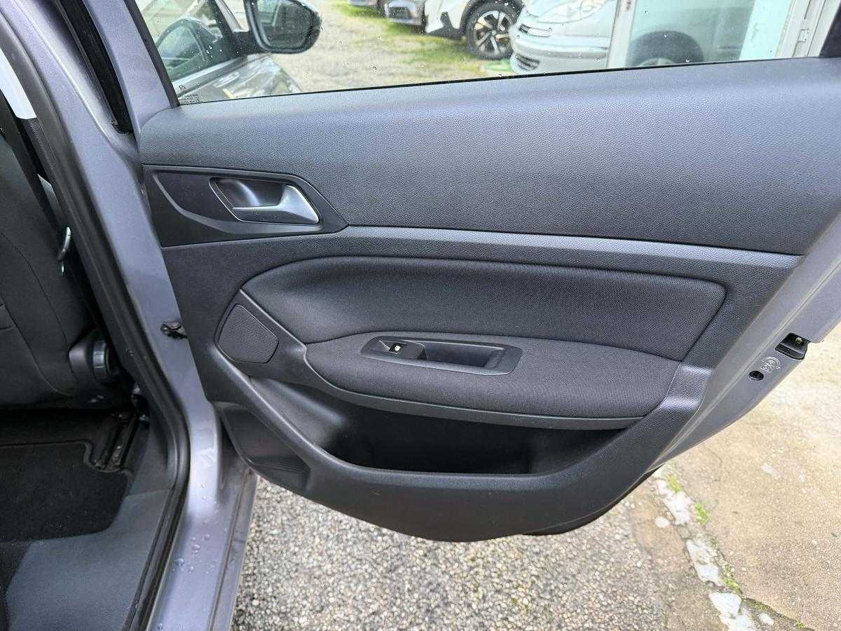 peugeot-308-2017-diesel-1560cc