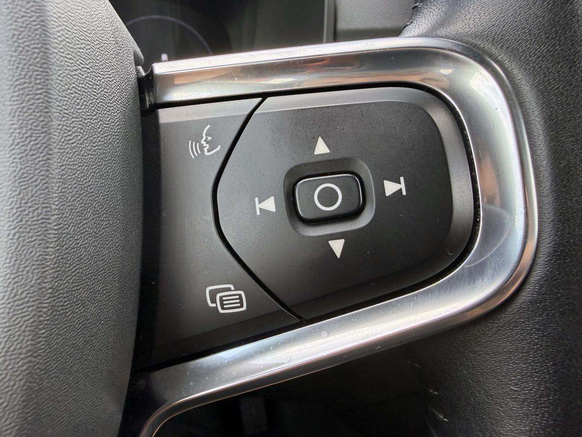 volvo-xc40-2020-hibrido-a-gasolina-1477cc