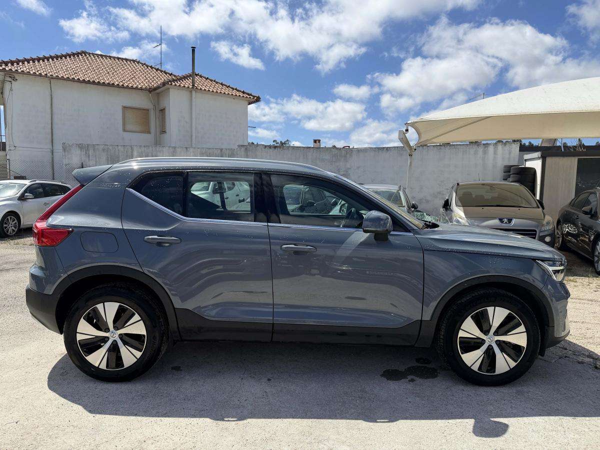 volvo-xc40-2022-hibrido-a-gasolina-1477cc