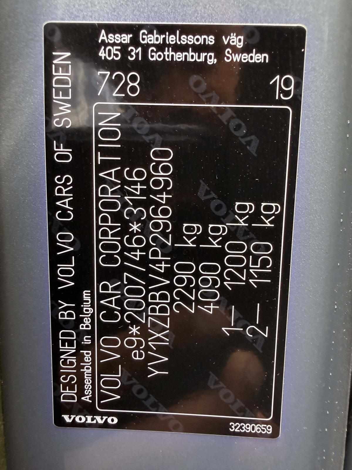 volvo-xc40-2022-hibrido-a-gasolina-1477cc