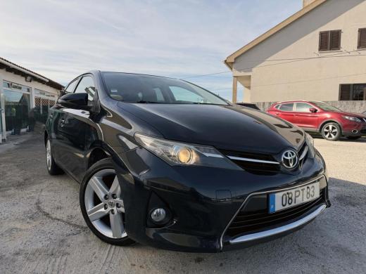 toyota-auris-2015-diesel-1364cc