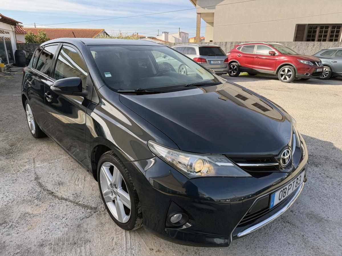 toyota-auris-2015-diesel-1364cc