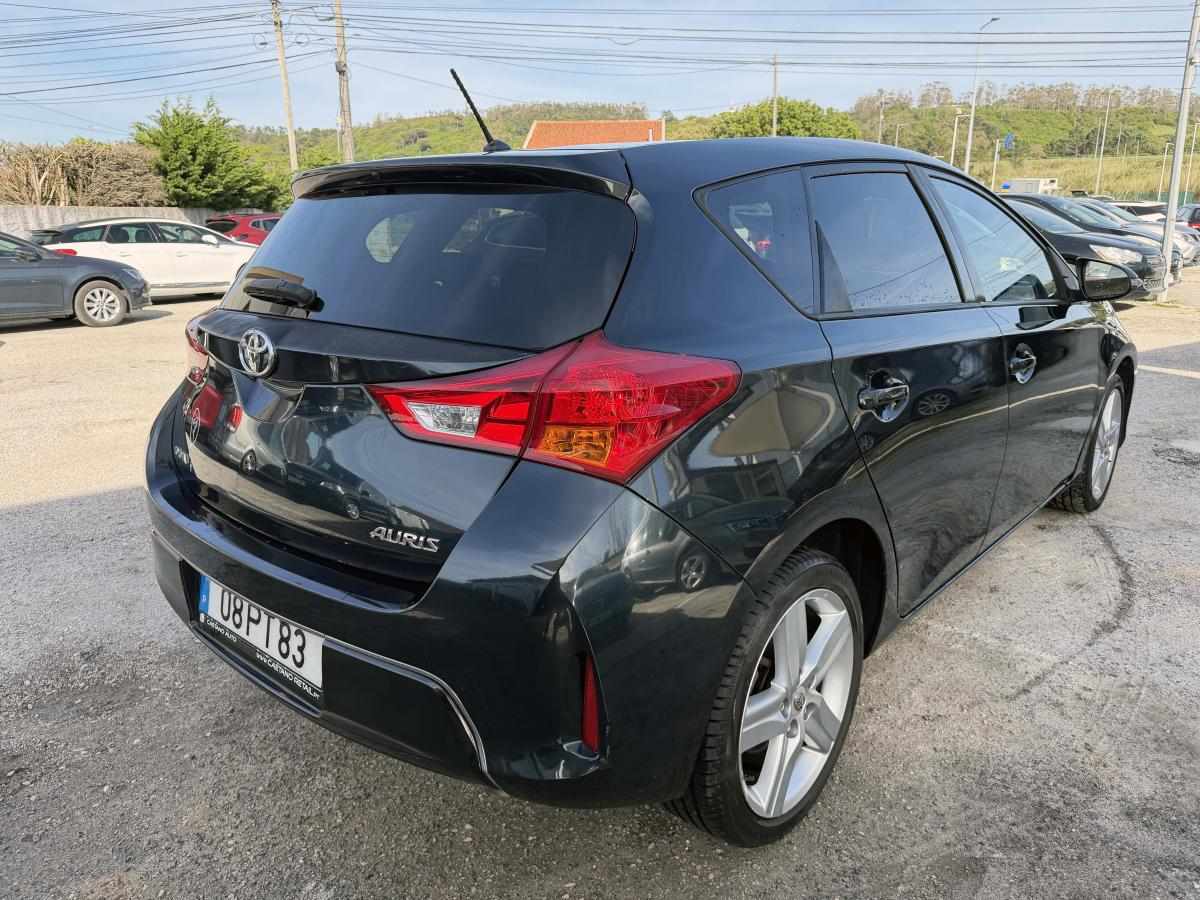 toyota-auris-2015-diesel-1364cc