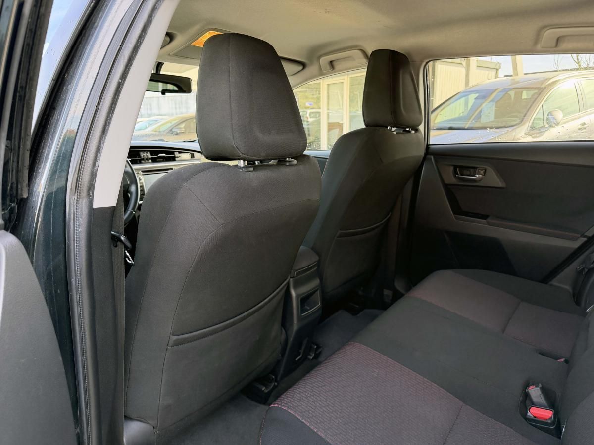 toyota-auris-2015-diesel-1364cc
