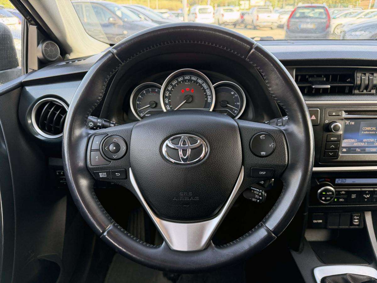 toyota-auris-2015-diesel-1364cc