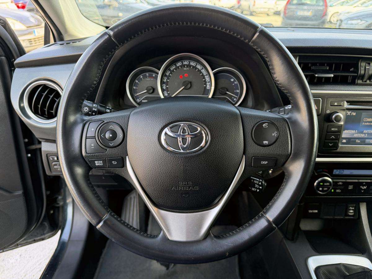 toyota-auris-2015-diesel-1364cc
