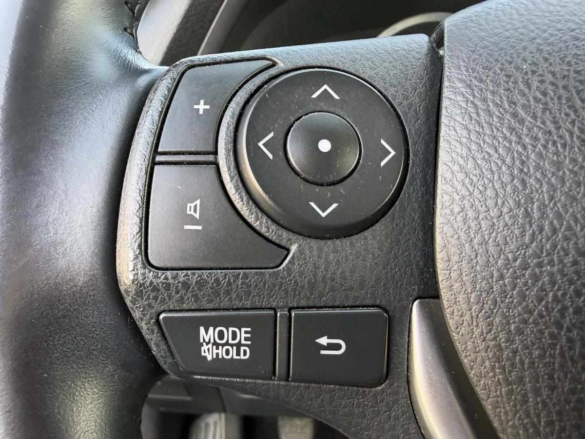 toyota-auris-2015-diesel-1364cc