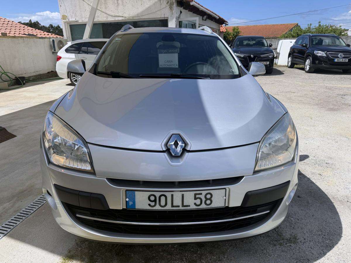 renault-megane-sport-tourer-2011-diesel-1461cc