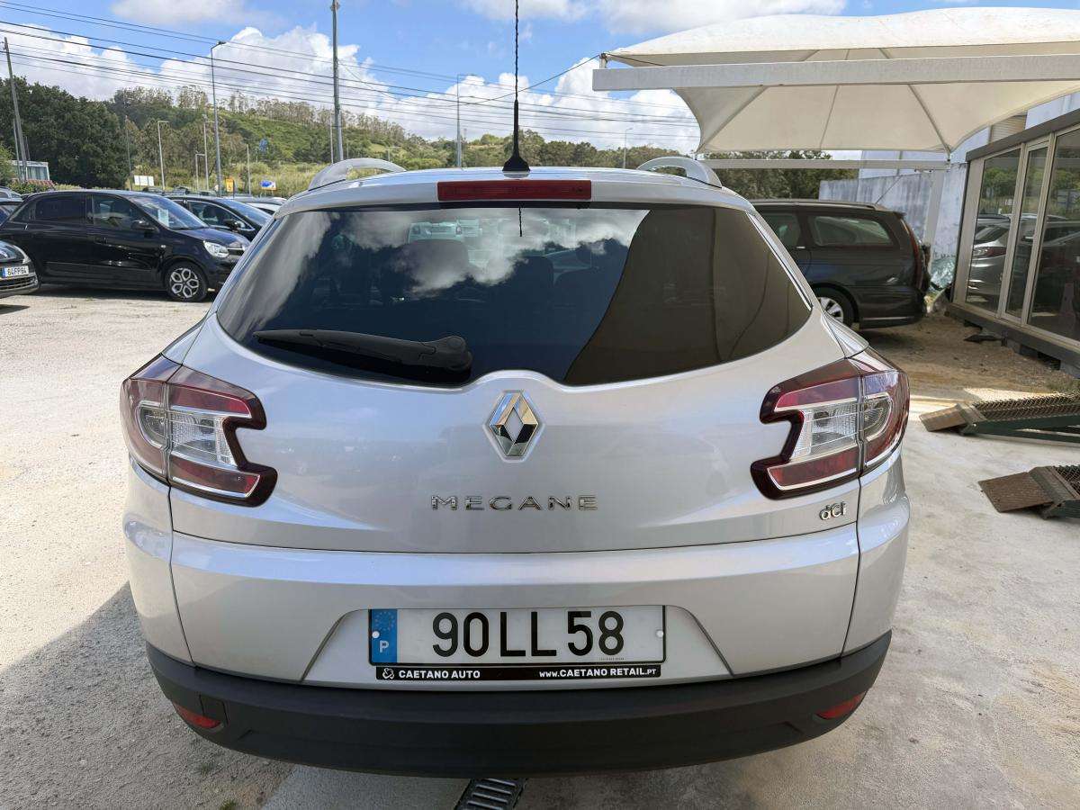 renault-megane-sport-tourer-2011-diesel-1461cc