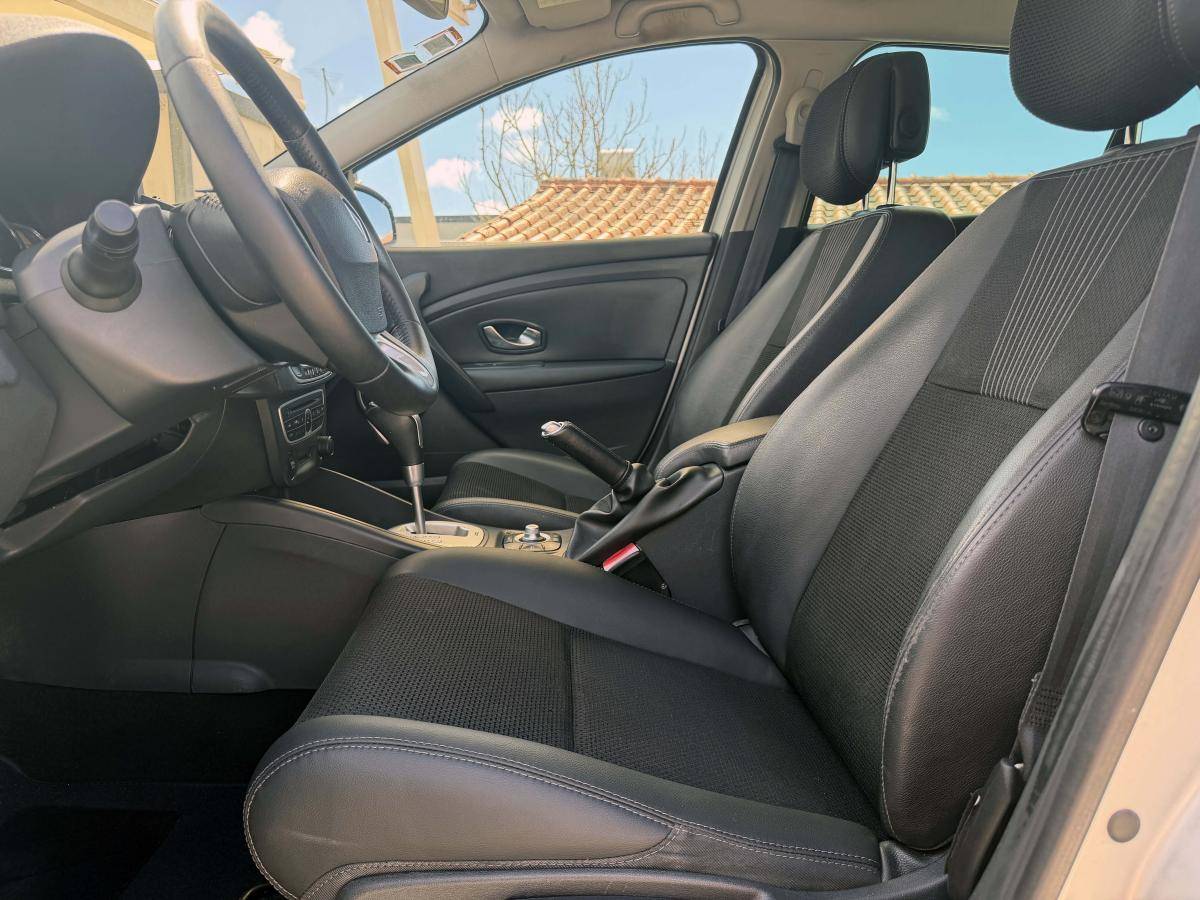 renault-megane-sport-tourer-2011-diesel-1461cc