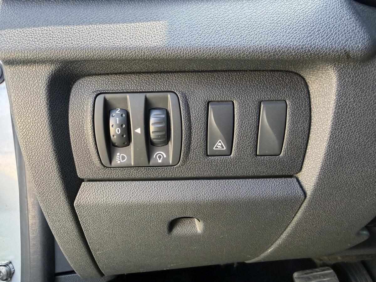 renault-megane-sport-tourer-2011-diesel-1461cc