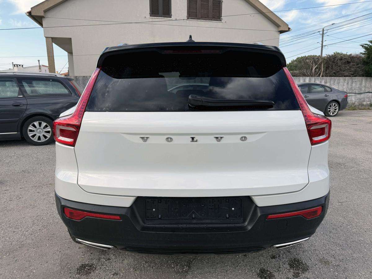 volvo-xc40-2020-hibrido-a-gasolina-1477cc