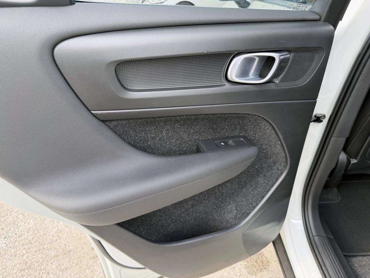 volvo-xc40-2020-hibrido-a-gasolina-1477cc