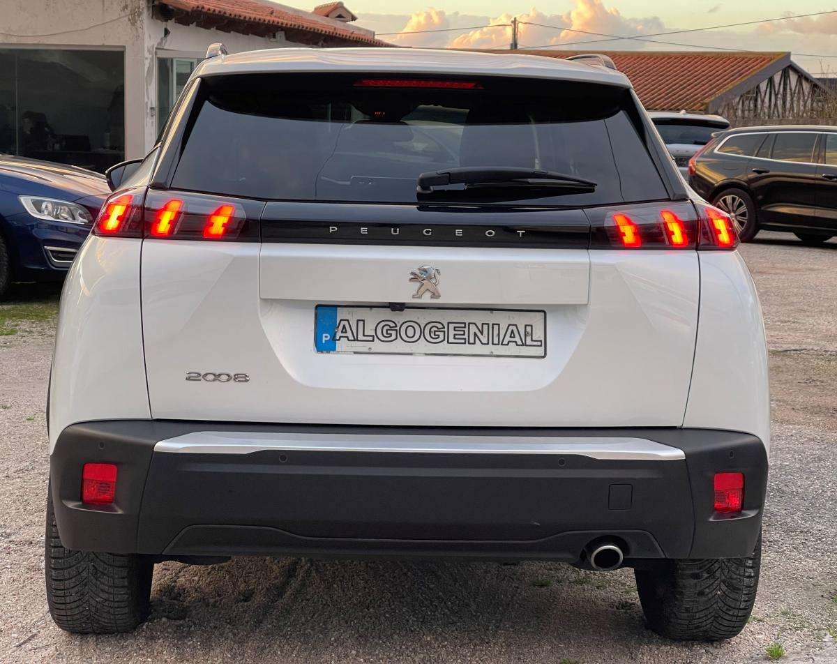 peugeot-2008-2022-diesel-1499cc