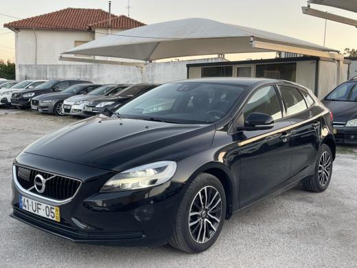 volvo-v40-2018-diesel-1969cc