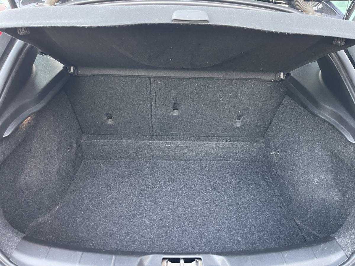 volvo-v40-2018-diesel-1969cc