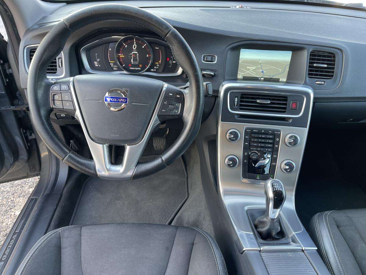 volvo-s60-2016-diesel-1969cc