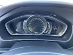 volvo-v40-cross-country-2016-diesel-1969cc