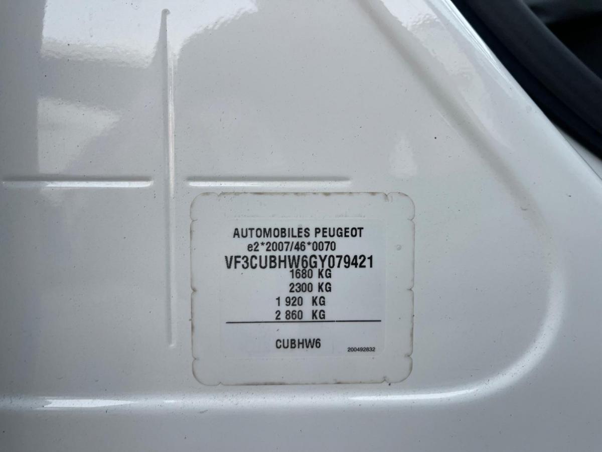 peugeot-2008-2016-diesel-1560cc