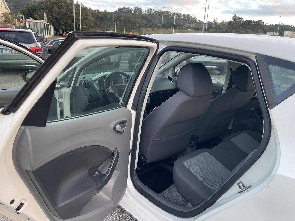 seat-ibiza-2010-diesel-1199cc