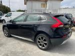 volvo-v40-cross-country-2016-diesel-1969cc