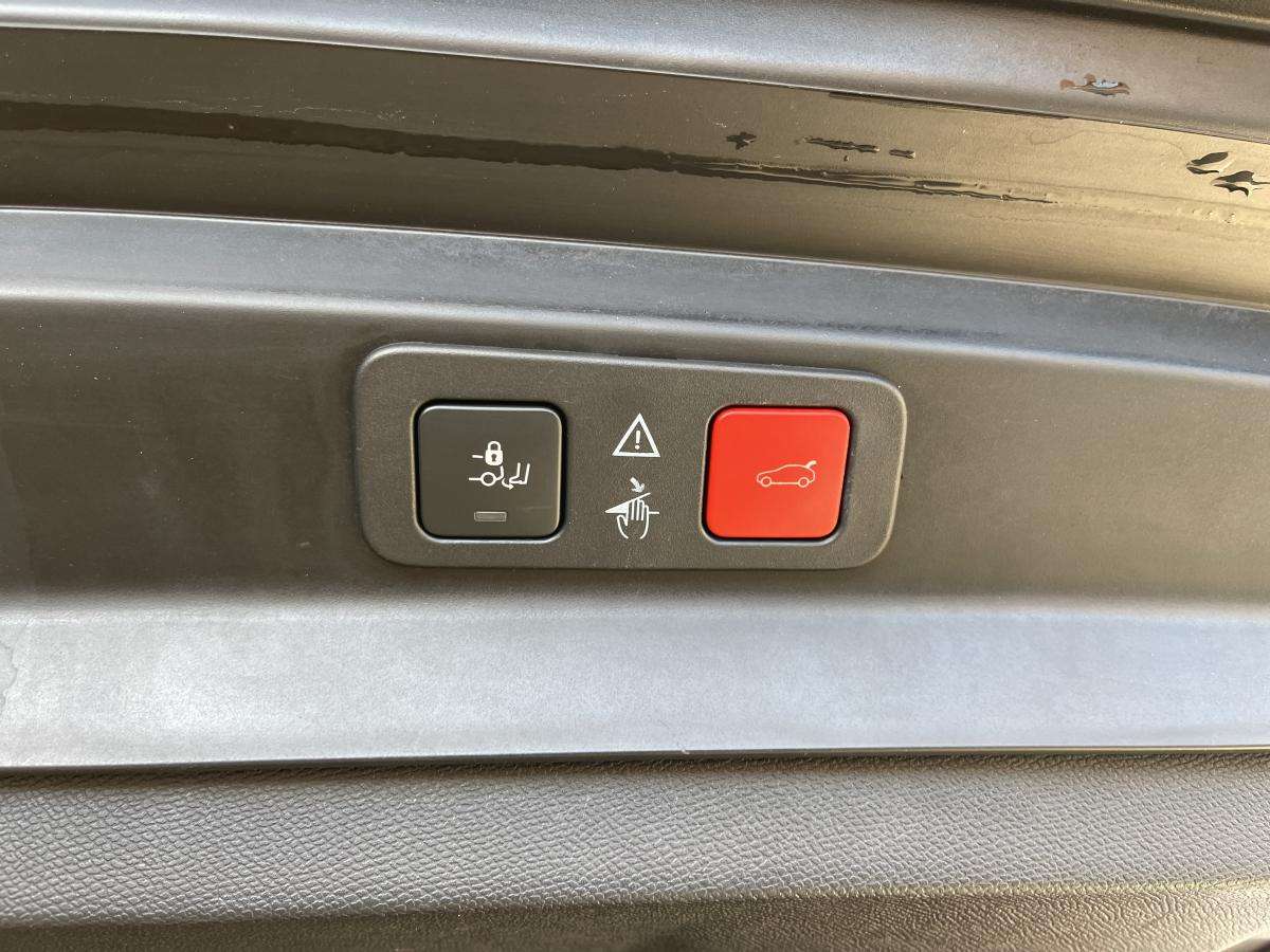peugeot-5008-2019-diesel-1499cc